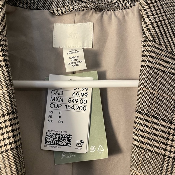 H&M Women’s Oversized Blazer - Picture 2 of 6